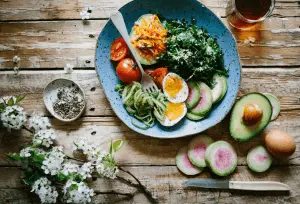 Read more about the article Make the Most of It: Millennials Eating for Health and Happiness